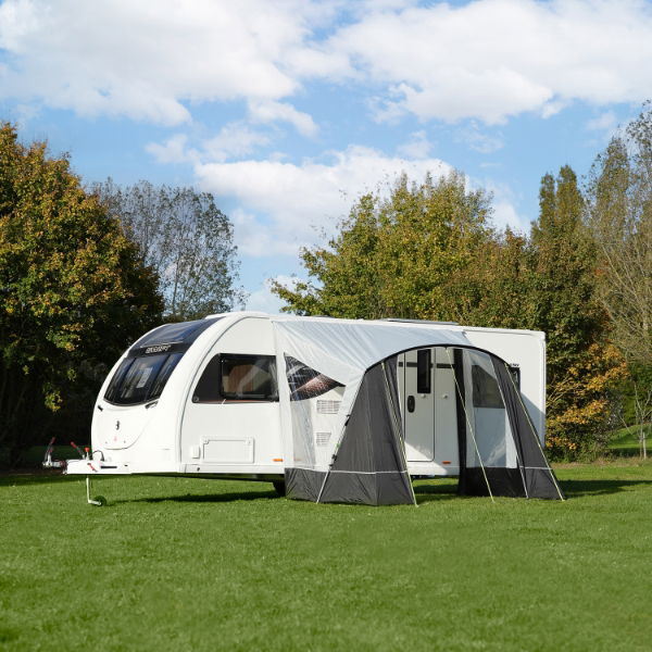 Helios 320 Sunshade