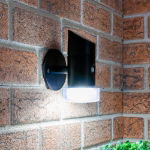 Solar-Powered Motion Sensor Wall Light (Outer Ctn Qty: 12)