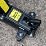 1.5 Tonne (1500kg) Hydraulic Vehicle Trolley Jack (Box Qty: 1)