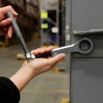  2-Piece Nut Splitter Set 